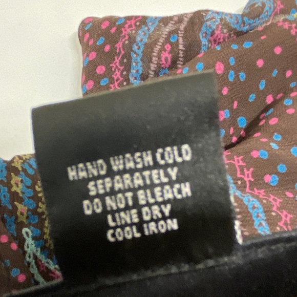 Style and Co  Dotted Paisley Folkloric VNeck Handkerchief Dress Size 12 - Picture 11 of 13